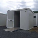 bloque sanitario pmr nuevo con wc pmr, lavabo pmr, wc estándar y lavamanos - Imagen 3